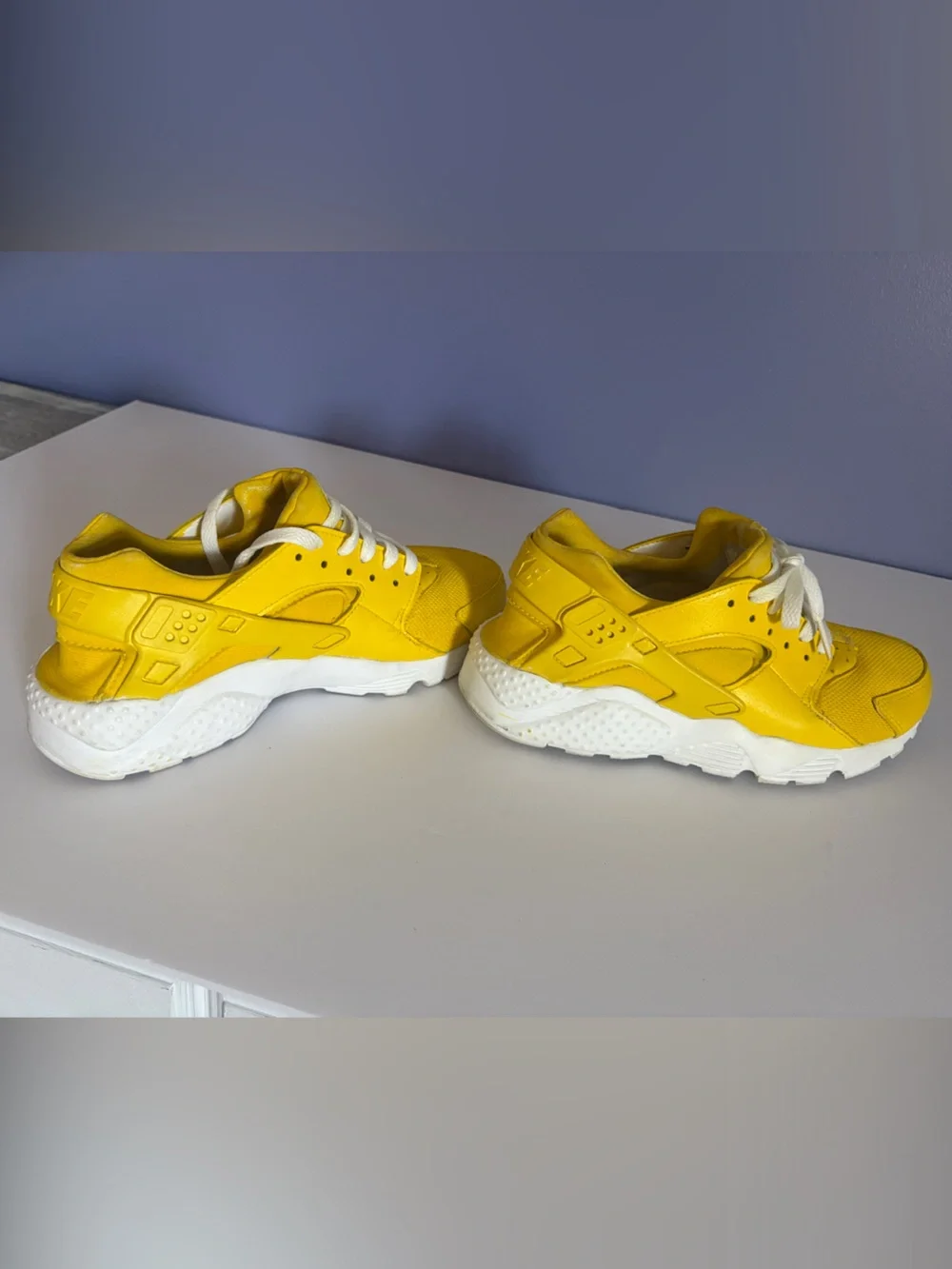 Nike Kids Yellow Air Huaraches